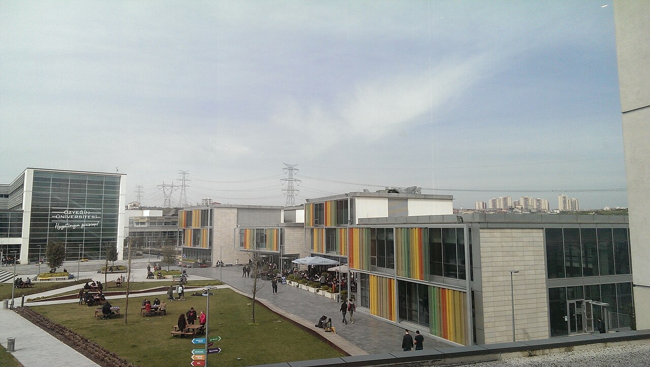 Özyeğin University Çekmeköy campus (2015)
